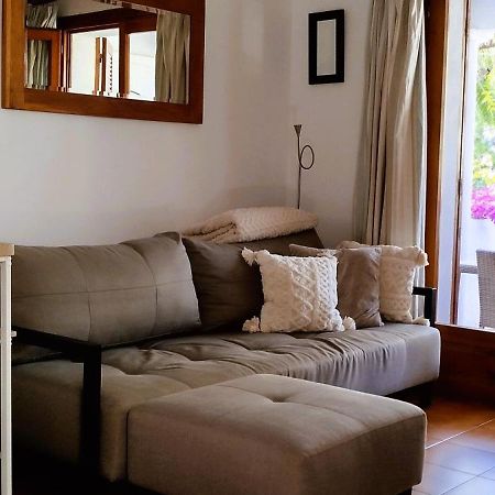 La Casa De Las Palmeras Muntanya la Sella Bagian luar foto