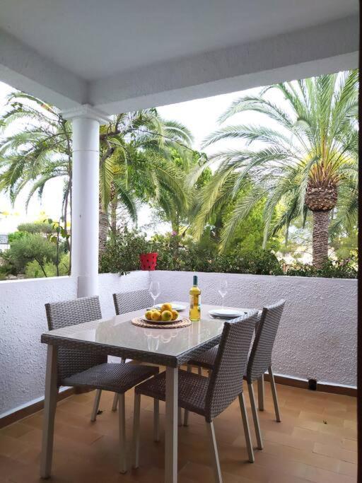 La Casa De Las Palmeras Muntanya la Sella Bagian luar foto